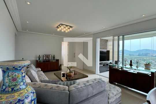 Sala de apartamento à venda com 4 quartos, 196m² em Melville Empresarial I E Ii, Barueri