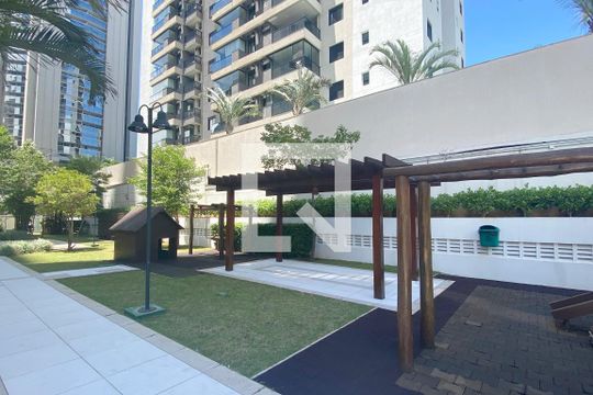 Área comum de apartamento à venda com 4 quartos, 196m² em Melville Empresarial I E Ii, Barueri