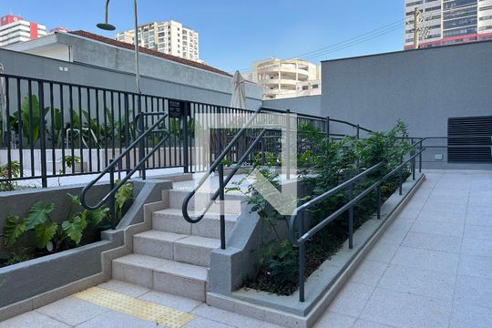 Área comum - Piscina de apartamento para alugar com 1 quarto, 30m² em São Judas, São Paulo