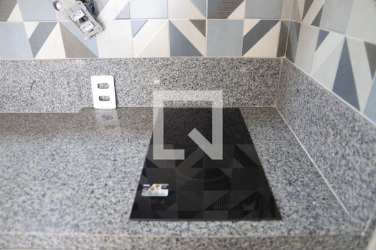 Detalhe da Cozinha de apartamento para alugar com 1 quarto, 30m² em São Judas, São Paulo