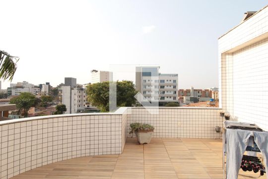 Cobertura de apartamento à venda com 5 quartos, 300m² em Indaiá, Belo Horizonte