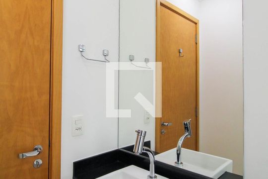 Banheiro de apartamento para alugar com 1 quarto, 55m² em Vila Regente Feijó, São Paulo