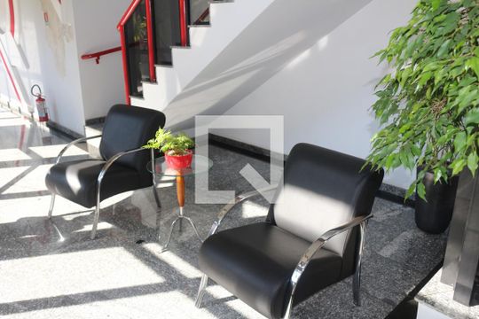 Hall social de apartamento para alugar com 3 quartos, 200m² em Santo Antônio, São Caetano do Sul