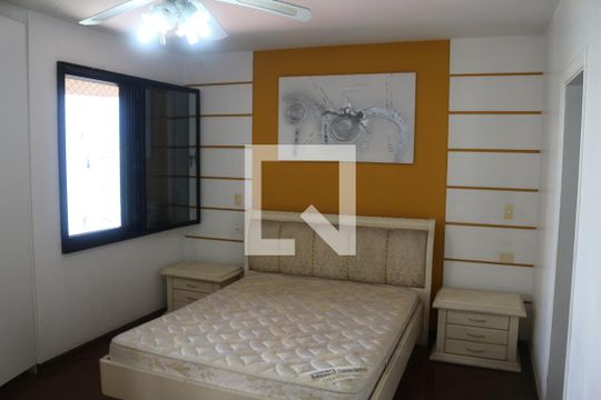 Suite 1 de apartamento para alugar com 3 quartos, 200m² em Santo Antônio, São Caetano do Sul
