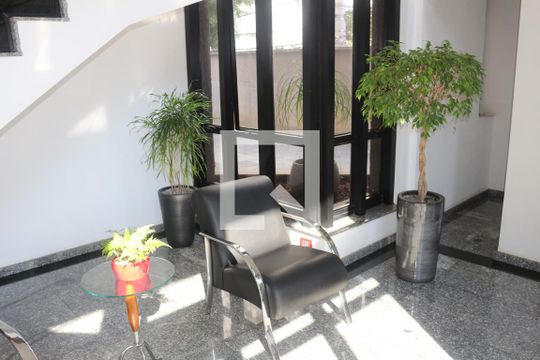 Hall social de apartamento para alugar com 3 quartos, 200m² em Santo Antônio, São Caetano do Sul