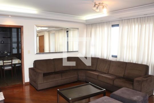 Sala de apartamento para alugar com 3 quartos, 200m² em Santo Antônio, São Caetano do Sul
