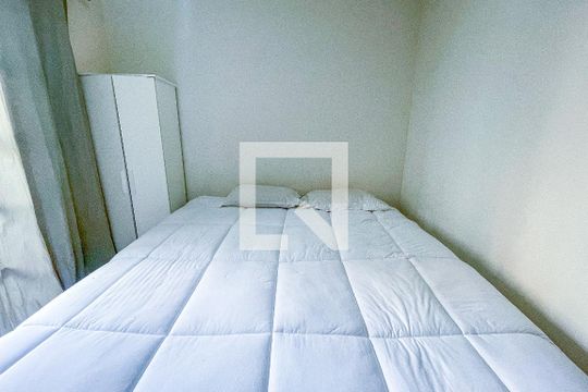 Quarto 1 de apartamento à venda com 2 quartos, 65m² em Pinheiros, São Paulo