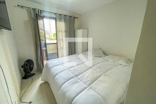 Quarto 1 de apartamento à venda com 2 quartos, 65m² em Pinheiros, São Paulo