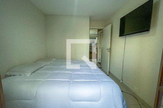 Quarto 1 de apartamento à venda com 2 quartos, 65m² em Pinheiros, São Paulo