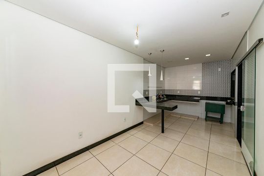 Cozinha de casa à venda com 3 quartos, 360m² em Inconfidência , Belo Horizonte