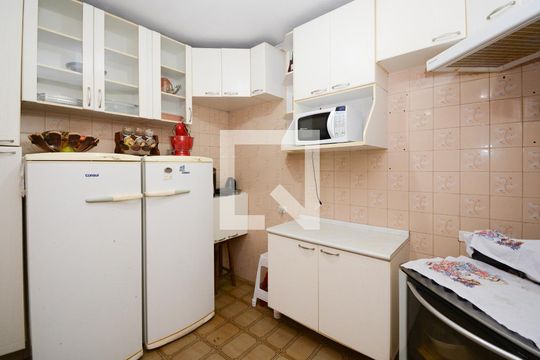 Cozinha 1 de casa para alugar com 5 quartos, 222m² em Jardim Maria Cecilia, São Bernardo do Campo
