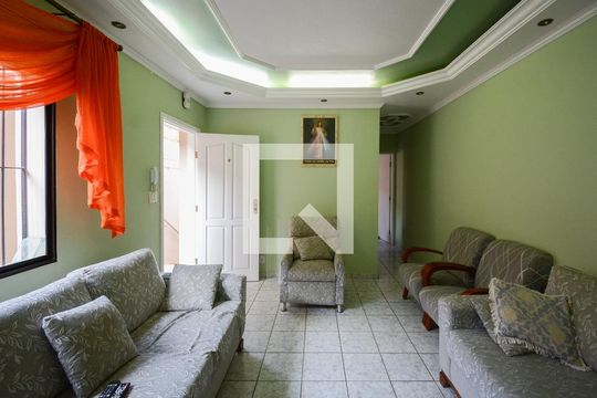 Sala 2 de casa para alugar com 5 quartos, 222m² em Jardim Maria Cecilia, São Bernardo do Campo