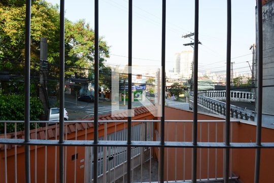 Sala - vista  de casa para alugar com 5 quartos, 222m² em Jardim Maria Cecilia, São Bernardo do Campo