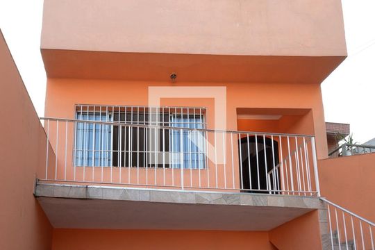 Garagem de casa para alugar com 5 quartos, 222m² em Jardim Maria Cecilia, São Bernardo do Campo