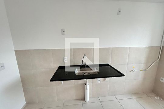 Cozinha  de apartamento para alugar com 2 quartos, 42m² em Engenho de Dentro, Rio de Janeiro