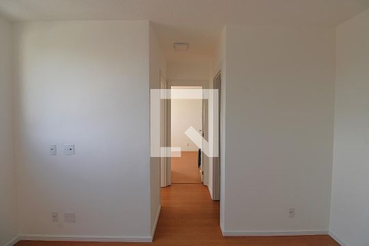 Corredor  de apartamento para alugar com 2 quartos, 42m² em Engenho de Dentro, Rio de Janeiro