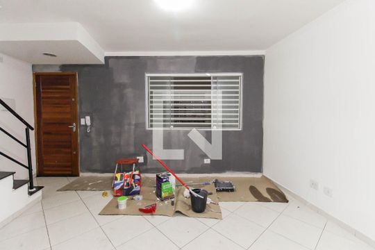 Sala de casa de condomínio à venda com 2 quartos, 71m² em Vila Santana, São Paulo