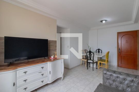 Sala de apartamento à venda com 3 quartos, 66m² em Picanço, Guarulhos