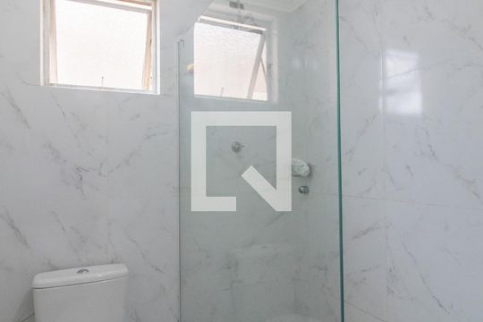 Banheiro de apartamento à venda com 3 quartos, 66m² em Picanço, Guarulhos