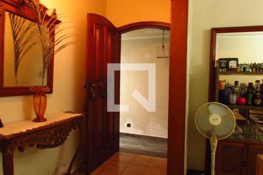 Hall de entrada de casa à venda com 3 quartos, 250m² em Jardim Bonfiglioli, São Paulo
