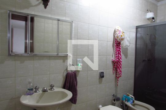Banheiro Suíte 1 de casa à venda com 3 quartos, 250m² em Jardim Bonfiglioli, São Paulo