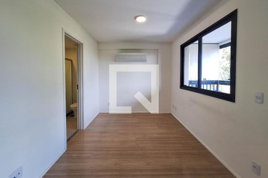 Sala de kitnet/studio à venda com 1 quarto, 39m² em Ingá, Niterói