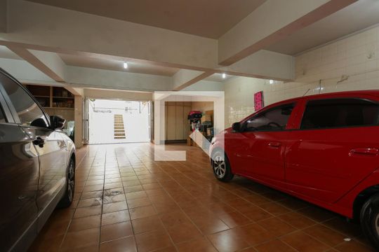 Garagem de casa para alugar com 4 quartos, 260m² em Vila Nova Cachoeirinha, São Paulo