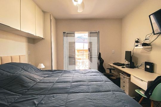 Suíte de casa à venda com 3 quartos, 120m² em Vila Polopoli, São Paulo