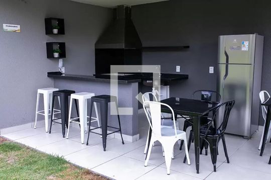 Área comum - Churrasqueira de apartamento para alugar com 2 quartos, 56m² em Jardim Recanto Suave, Cotia
