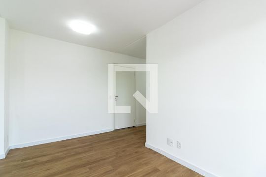 Apartamento para alugar com 2 quartos, 56m² em Jardim Recanto Suave, Cotia