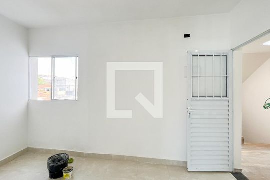 Sala de casa de condomínio para alugar com 1 quarto, 50m² em Jaraguá, São Paulo