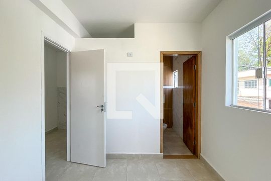 Quarto de casa de condomínio para alugar com 1 quarto, 50m² em Jaraguá, São Paulo
