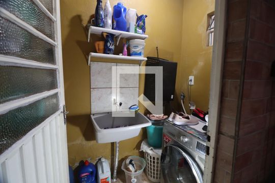 Área de Serviço de casa à venda com 2 quartos, 140m² em São José, Canoas