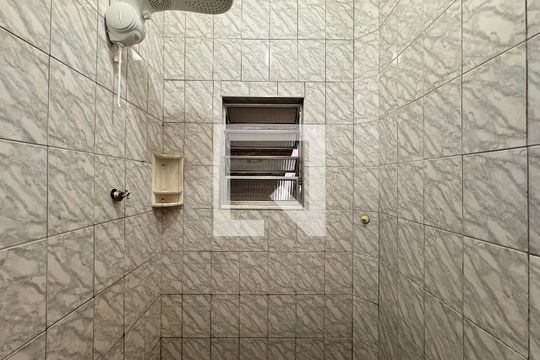 Banheiro 2 de casa à venda com 2 quartos, 180m² em Jardim das Maravilhas, Santo André
