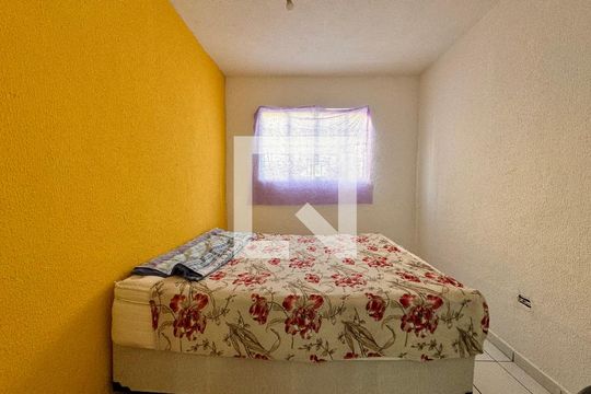 Quarto 1 de casa à venda com 2 quartos, 180m² em Jardim das Maravilhas, Santo André