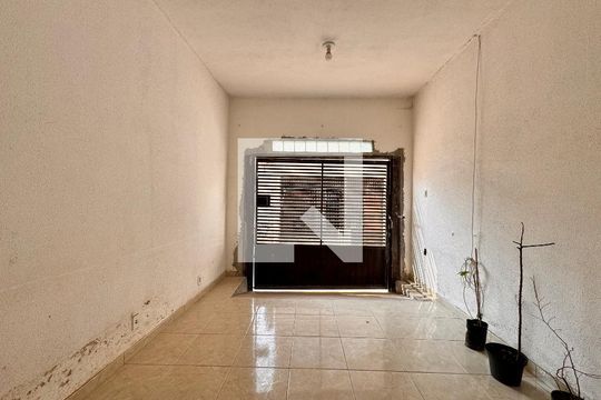 Garagem de casa à venda com 2 quartos, 180m² em Jardim das Maravilhas, Santo André