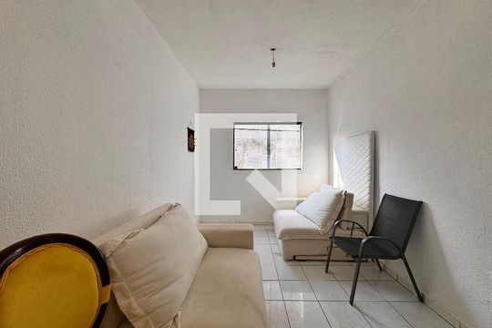 Sala de casa à venda com 2 quartos, 180m² em Jardim das Maravilhas, Santo André