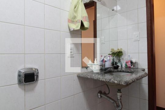Banheiro Social de apartamento para alugar com 3 quartos, 98m² em Castelo, Belo Horizonte