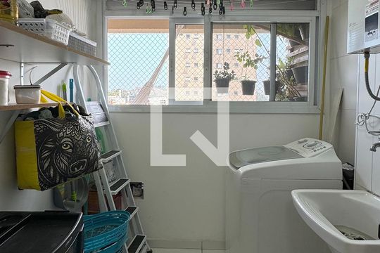 Área de Serviço de apartamento para alugar com 2 quartos, 60m² em Parque Viana, Barueri