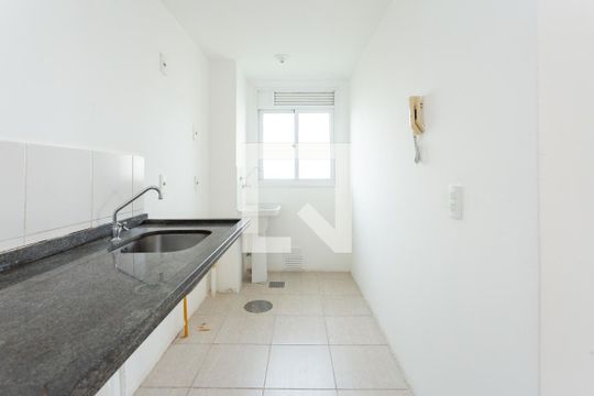 Cozinha de apartamento à venda com 3 quartos, 63m² em Sarandi, Porto Alegre