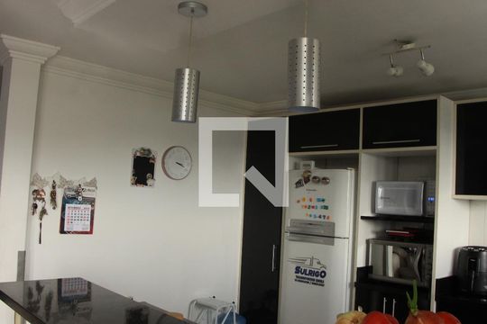 Cozinha de casa à venda com 3 quartos, 300m² em Vila Jardim, Porto Alegre