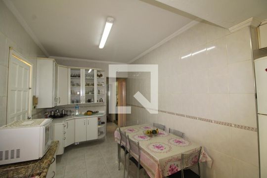 Cozinha de casa à venda com 3 quartos, 136m² em Vila Vitorio Mazzei, São Paulo