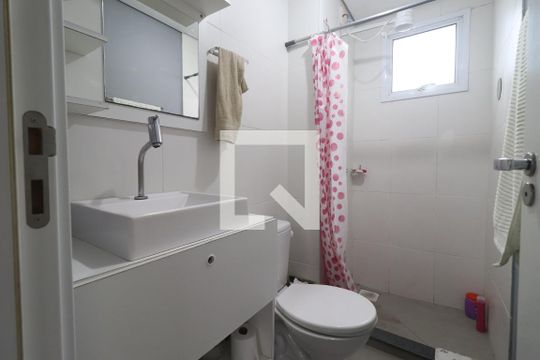 Banheiro de apartamento à venda com 2 quartos, 61m² em Santo Afonso, Novo Hamburgo