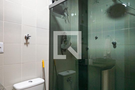 Banheiro de apartamento para alugar com 2 quartos, 52m² em Vila Gomes Cardim, São Paulo