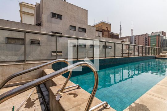 Área comum - Piscina de apartamento para alugar com 1 quarto, 49m² em Jardim Paulista, São Paulo