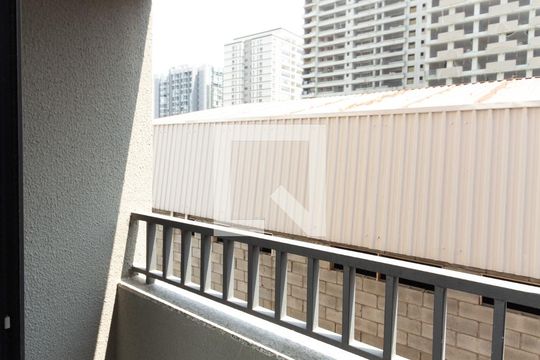 Varanda de kitnet/studio à venda com 1 quarto, 27m² em Moema, São Paulo