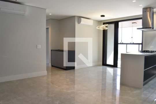 Sala de apartamento à venda com 3 quartos, 94m² em Juvevê, Curitiba