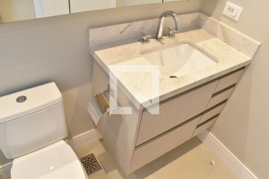 Banheiro Suíte de apartamento à venda com 3 quartos, 94m² em Juvevê, Curitiba