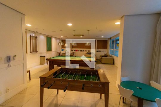 Área comum de apartamento à venda com 3 quartos, 275m² em Icaraí, Niterói