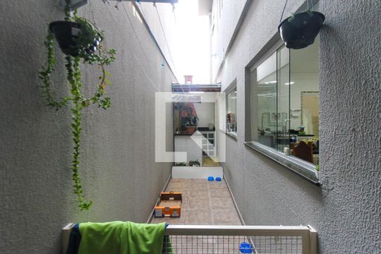Quintal de casa à venda com 3 quartos, 102m² em Chácara Mafalda, São Paulo